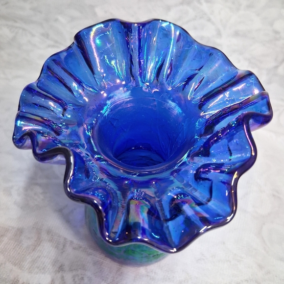 Vintage Gibson Glass Vase Iridescent Blue Ruffle Top Carnival Crackle Finish 6.5 - Picture 12 of 17